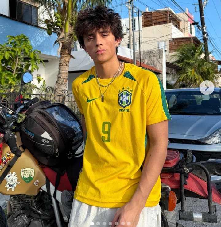 Is Aidan Aws Really Dating Nay? Biography: Family, Girlfriend, Net Worth