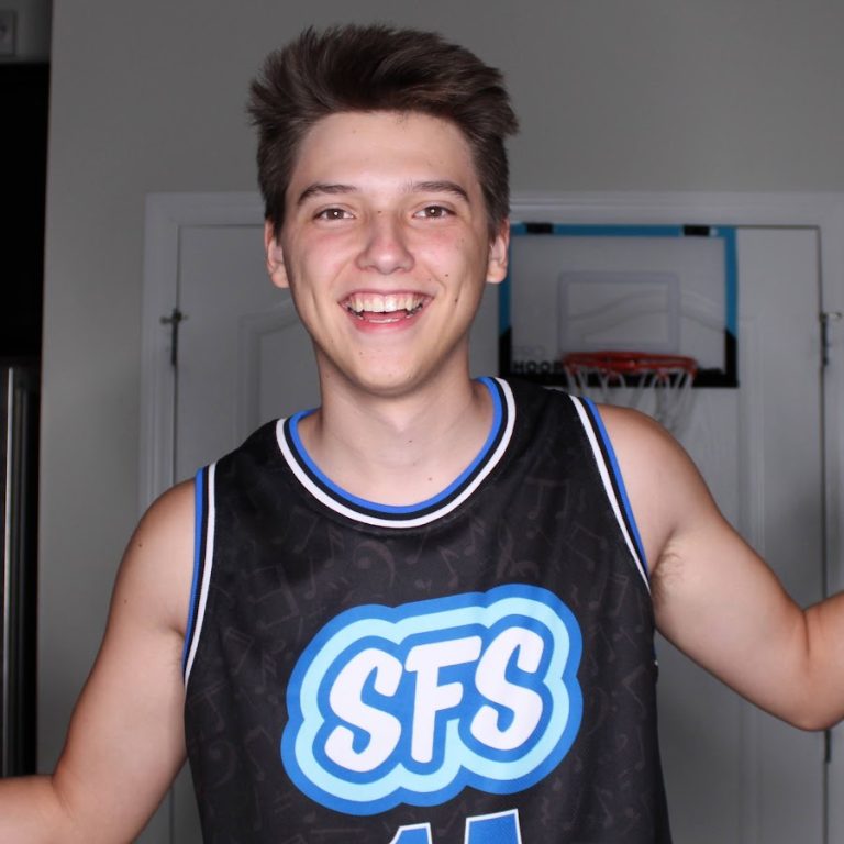 Logan Sharpe Biography, Back Story: Family, Ancestry, Girlfriend, Net Worth
