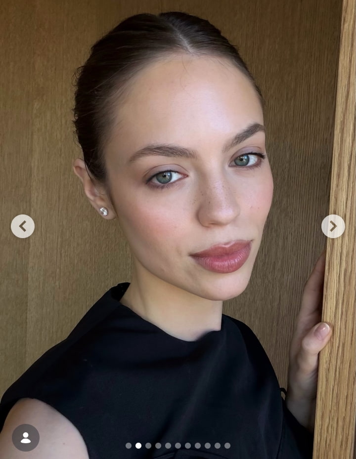 Is Claudia Sulewski Married? Biography, Age, Height: Family, Ethnicity, Husband, Net Worth