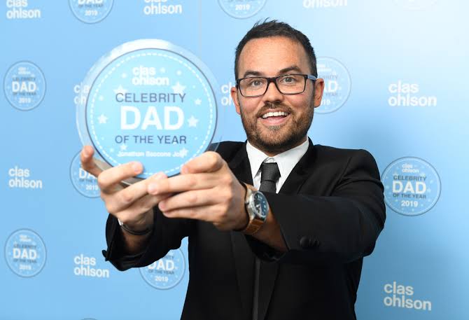 Is Jonathan Joly still Married? Biography, Age, Height: Family, Ethnicity, Wife, Kids, Net Worth