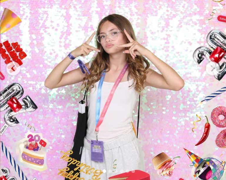 Roxy Riggs Biography, Age: Family, Ethnicity, Height, Boyfriend, Net Worth