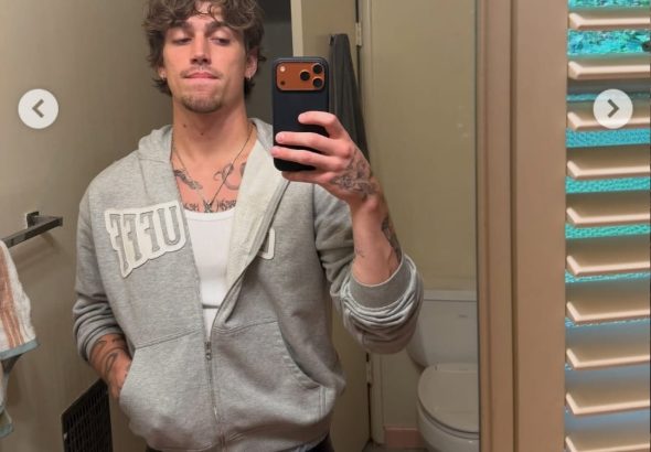 Vinnie Hacker Back Story: Biography, Age, Parents, Siblings, Family, Ethnicity, Girlfriend, Height, Net Worth