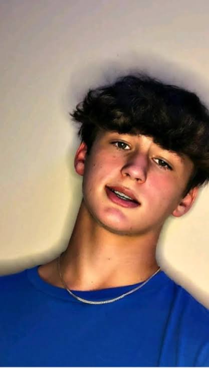 Caden Outlaw Back Story: Biography, Age, High School, Family, Ethnicity, Girlfriend, Height, Net Worth