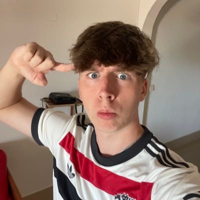 Is Jakey Davies still Dating Ellie? Biography, Age: Family, Ethnicity, Height, Girlfriend, Net Worth
